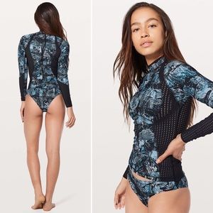 2 pc set Lululemon Swell Seeker Uncharted Waters